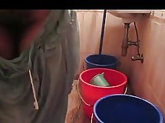 सेक्सी भारतीय भाभी वॉशिंग closthes
