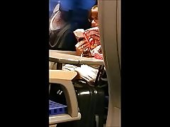 Masturbating था लेकिन वह नोटिस किया