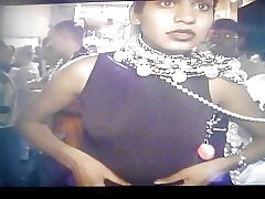 छोटे भारतीय स्तन groped मिलता है