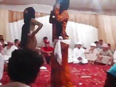 हिजाब 1 नृत्य