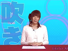 Yuma asami साथ सह उसके चेहरे पर, फुहार