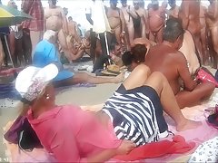 नग्न समुद्र तट पर सेक्स 3